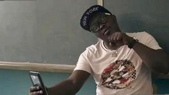 今年娱乐圈大瓜全记录：恋情甜蜜绯闻缠绵，作品口碑票房打擂台